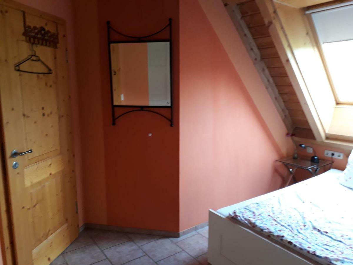 Gaestezimmer In Traumhafter Lage Neben Der Kurstadt Oberthulba Dış mekan fotoğraf